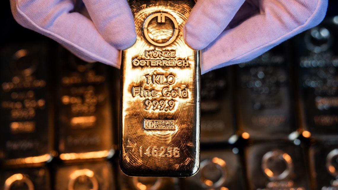 El oro y la plata marcan máximos históricos ante aumento de tensiones ...