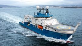 El buque Falkor (too) en plena navegación.