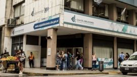 Se presentó el primer amparo judicial contra la ley de “equidad jubilatoria” de Llaryora