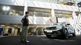 Franco Colapinto estuvo presente en las oficinas de Renault Argentina