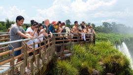 Cataratas del Iguazú: fijan un cupo máximo de 8.000 visitantes diarios