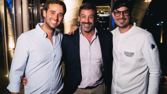 HUMA Rooftop presenta su nueva carta frente al mar 