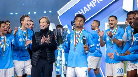 Napoli se consagró campeón de la Supercopa Italiana tras una década