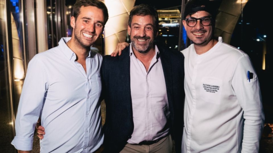 HUMA Rooftop presenta su nueva carta frente al mar 