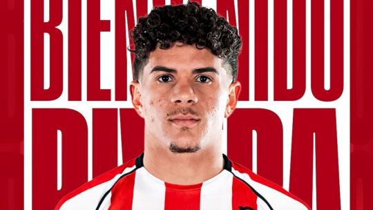 Barracas Central oficializó la llegada de un exótico refuerzo: Wilfredo Rivera, el primer puertorriqueño en jugar en el fútbol argentino