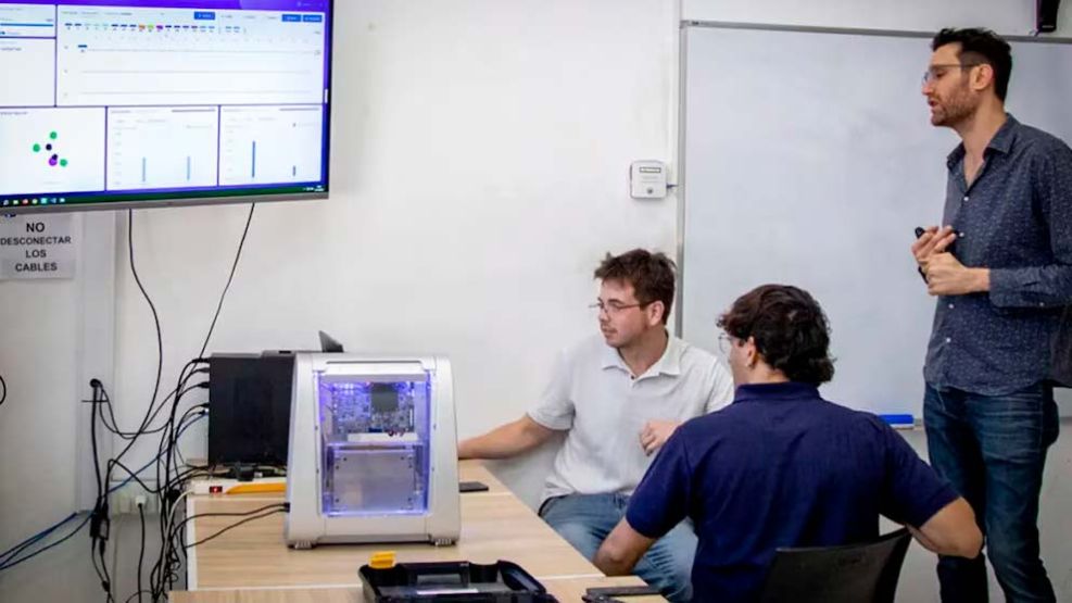 Computadora cuántica de la UNAHUR 23122025