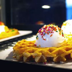 El Kennedy Space Visitors Center tiene una promo especial para viajeros latinoamericanos.