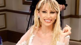 Así fue el cumpleaños de 40 de Vicky Xipolitakis: en Camboriú, con tortas de arena y dress code rosa