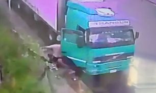 Golpeó a su pareja, la atropelló con un camión, la mató 24122025