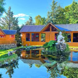 Un espejo y un cauce, lago Engaño y río Corcovado, una cuenca muy rica para intentar enfrentarse con alguno de sus buenos trofeos.