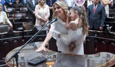 271225_virginia_gallardo_jura_diputados_g