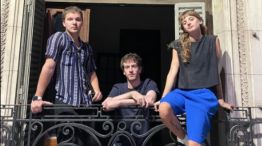 Editorial "La tarea de escribir"