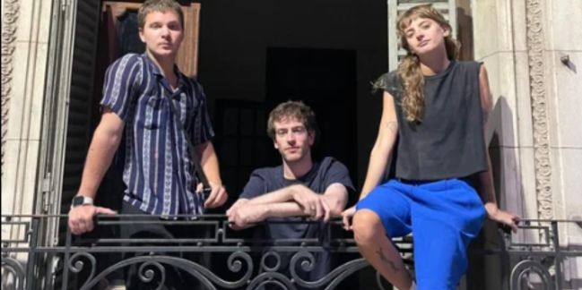 Editorial "La tarea de escribir"