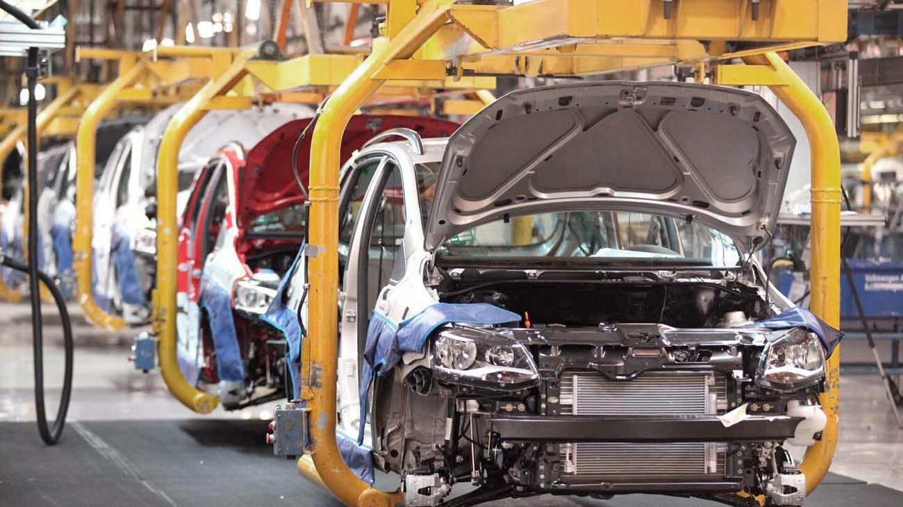 La industria automotriz volvió a desplomarse más de 20 puntos y hay temor  por un crack en la actividad