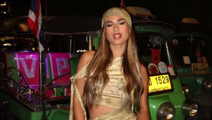 Adiós a los tacos altos: el look cowgirl chic de Juli Poggio que es tendencia en Año Nuevo