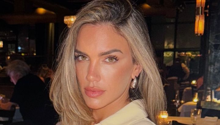 Las mejores fotos del cumpleaños de Rocío Robles, la novia de Adrián Suar, en Roma: cena, brindis y deseos en la Fontana di Trevi