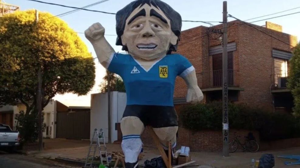 Quema de muñecos en La Plata