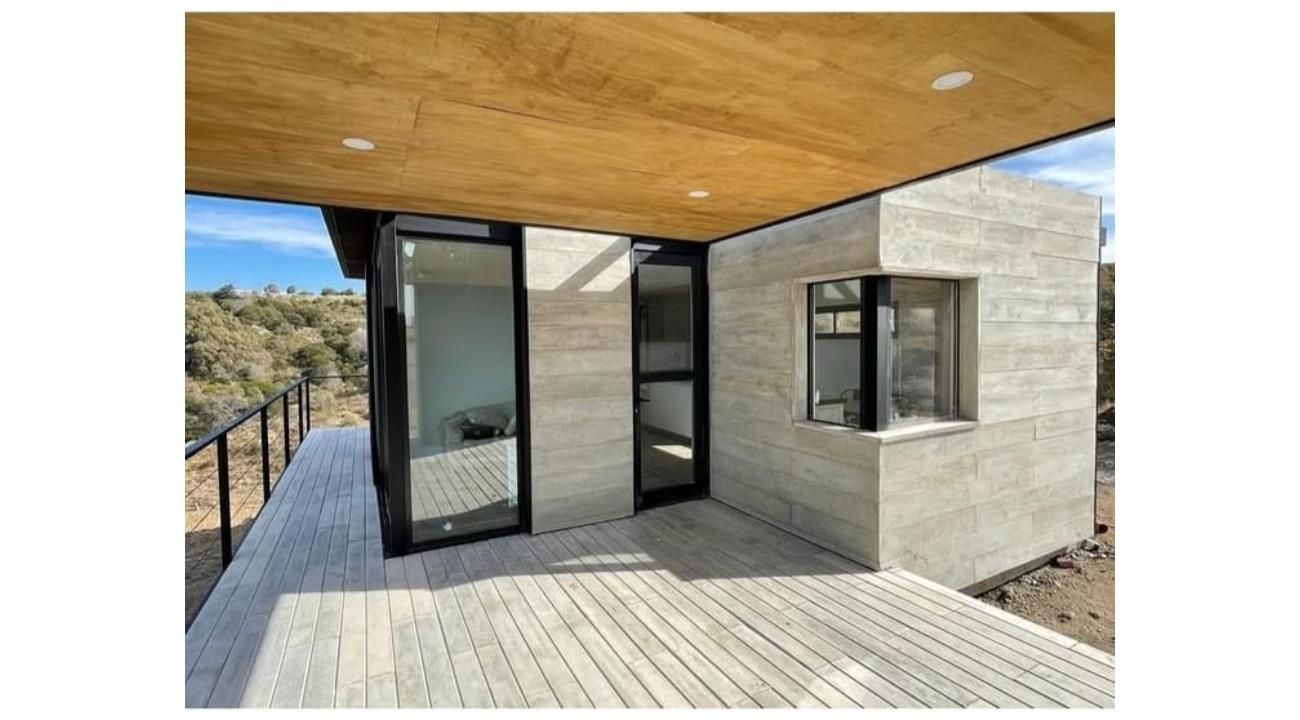 Hormigón atemporal: una piel arquitectónica que transforma espacios