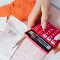 Fin de año para monotributistas: ¿cuánto se paga en enero 2026 y qué cambia con los nuevos topes?