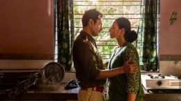 "Solitaria es la noche: Los crímenes de la familia Bansal"