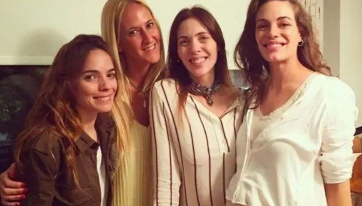 El presente de Agustina, la hermana “melliza” de Emilia Attias que lleva más de 12 años alejada de los medios