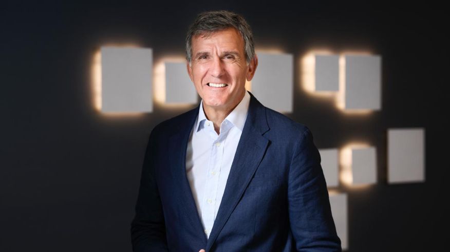 Paco Manriquez, Supervielle