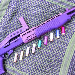 La escopeta es una potente y versátil arma que atraviesa siglos adaptándose a la caza menor, al tiro deportivo y al combate urbano. 