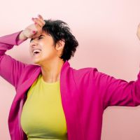 Ariana Caruso: Una línea que corta el cuerpo y la historia en dos