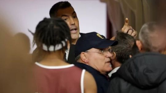 Luis Scola fue agredido tras un partido de la Lega A