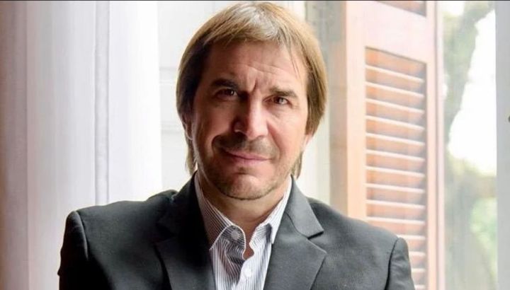 Allanaron la casa del productor teatral Javier Faroni, vinculado al escándalo de la AFA