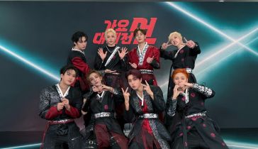 Stray Kids