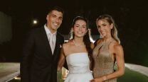 Así fue la fiesta de 15 de Delfina, la hija de Luis Suárez y Sofía Balbi: vestido soñado, final en una piscina y Messi y Antonela invitados