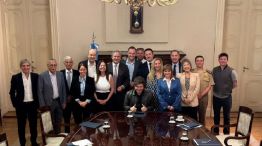 Javier Milei con sus ministros