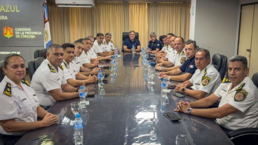 02-01-2025 Llaryora reunión cúpula Policía de Córdoba