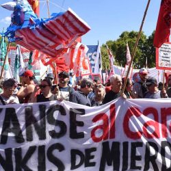 Marcha frente a la embajada de EEUU en contra la intervención de Trump en Venezuela.  Foto @pablocuarterolo | Foto:Cuarterolo Pablo