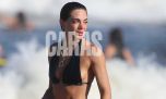 Así son las tardes de Emilia Attias en Uruguay: playa con su nuevo novio, juegos con Gina Naim y relax bajo el sol 