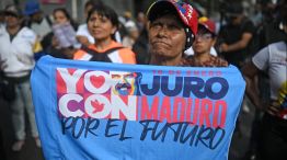 Caracas en día que capturaron a Maduro: algunos chavistas salieron a apoyarlo, y la mayoría corrió a buscar provisiones a mercados.