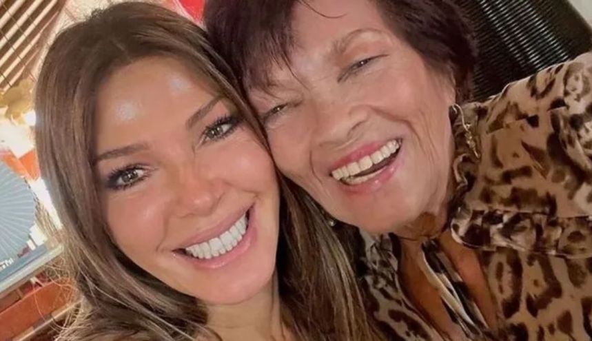 Catherine Fulop y su mamá