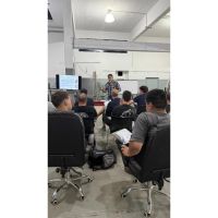 Cuando aprender un oficio cambia una vida: la nueva forma de enseñar herrería