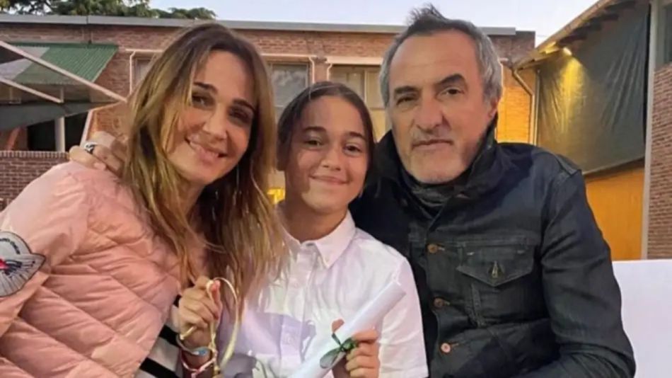 Vero Lozano junto a su hija Antonia y su marido Corcho Rodríguez