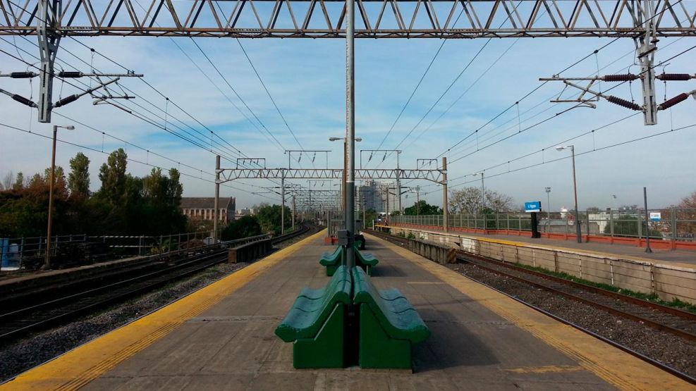 Estación Hipólito Yrigoyen tren Roca cerrada 05012026