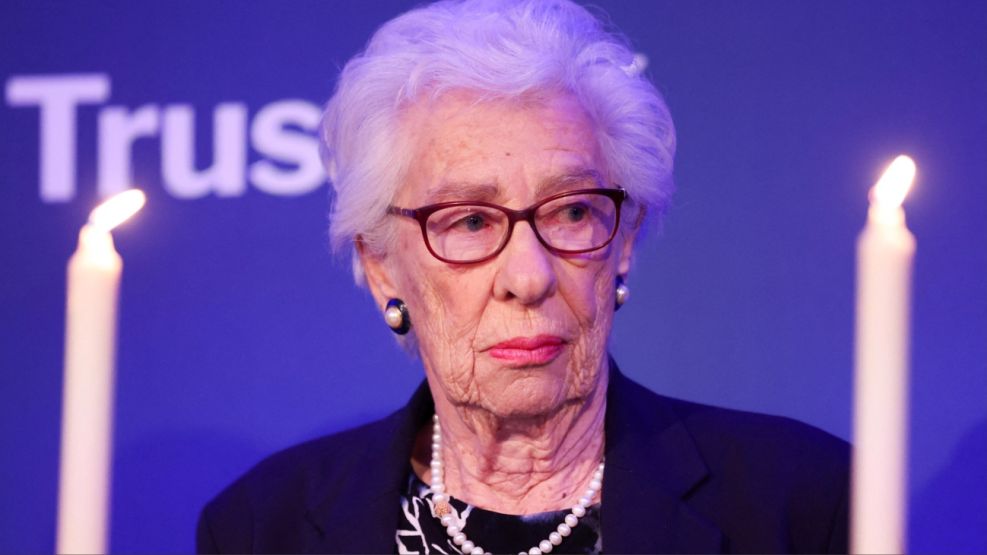 Muere Eva Schloss, superviviente de Auschwitz y hermanastra de Ana Frank
