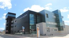 España ofrece becas para profesionales argentinos.