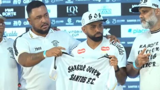 Gabigol fue apretado por la barra en plena presentación con Santos: “Estás en deuda con nosotros”