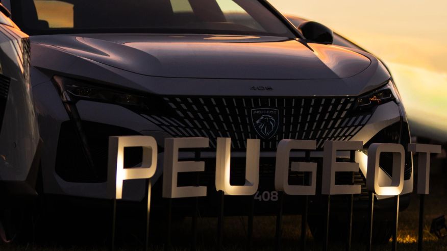 Peugeot 408