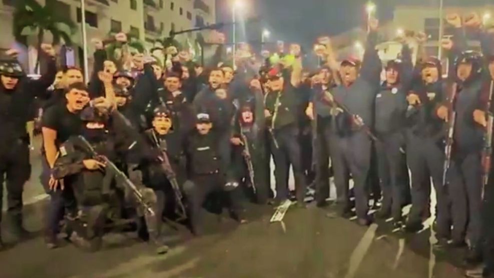 Diosdado Cabello salió a patrullar Caracas junto a hombres armados tras tiroteos en las cercanías del Palacio de Miraflores