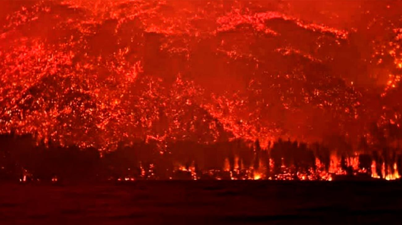 Los incendios en la Patagonia no dan tregua: más de 700 evacuados en Chubut  | Perfil