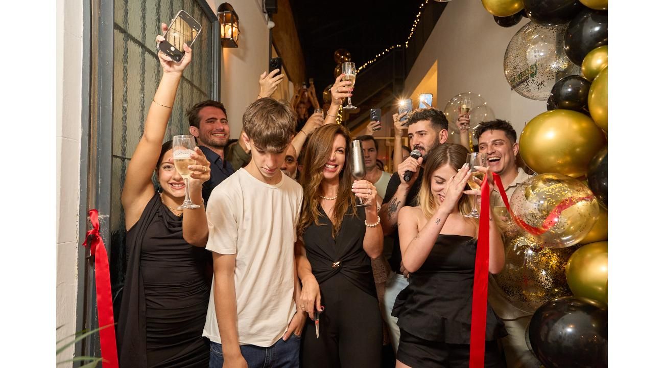 West Indian inauguró su showroom en Palermo con una celebración junto a amigos y colegas