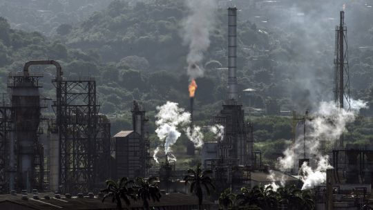 Trump says United States could run Venezuela and its oil for years