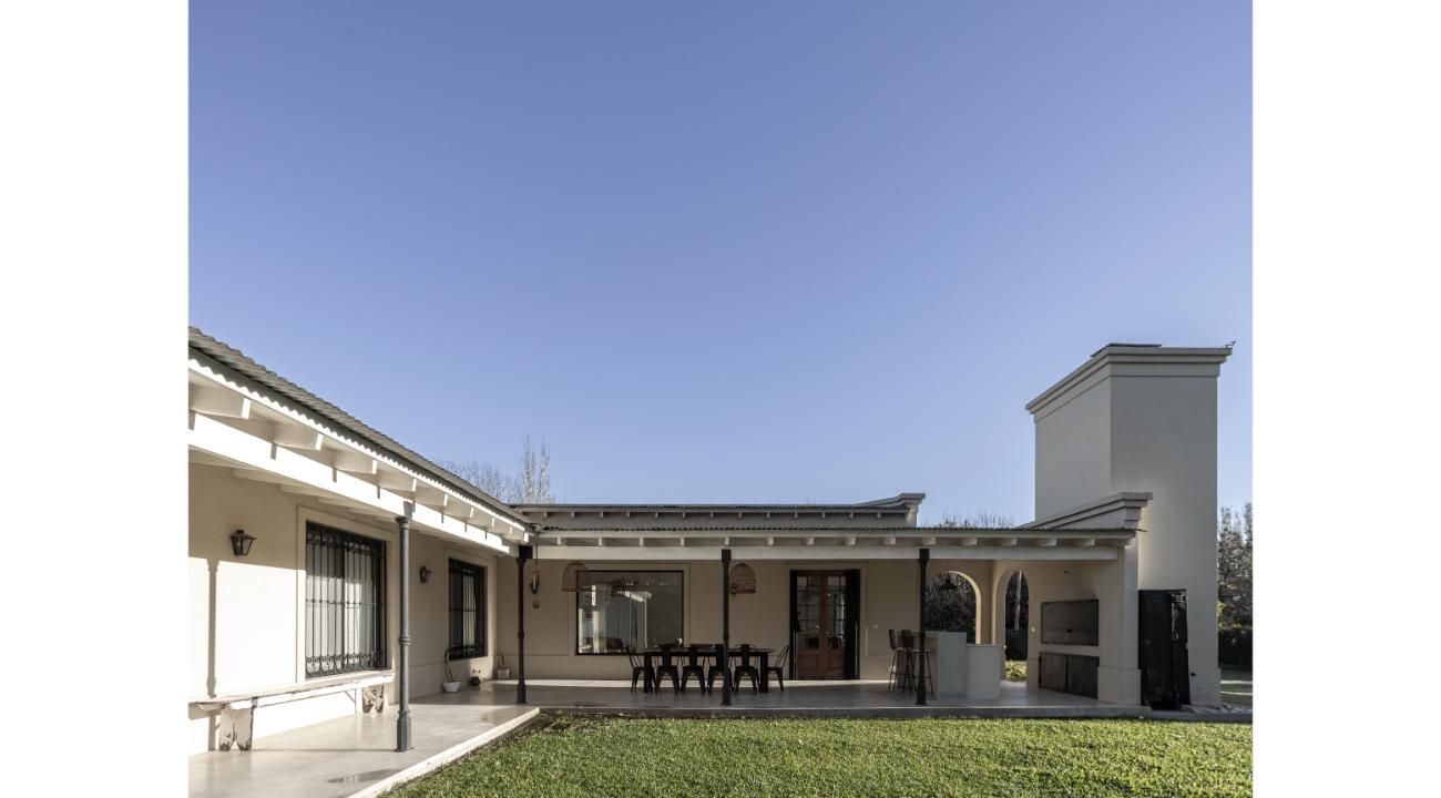 Arquitectura con identidad y respetando el entorno